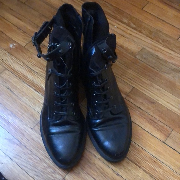 If you are interested comment or give me a like 👍🏽 🖤 - Picture 2 of 4